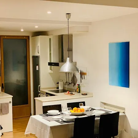 Cozy And Beautiful Close To Downtown And Beaches